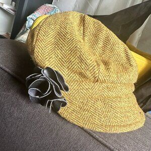 NWT Mucros Weavers Ireland Women's Wool Mustard Yellow Tweed Newsboy Hat Cap